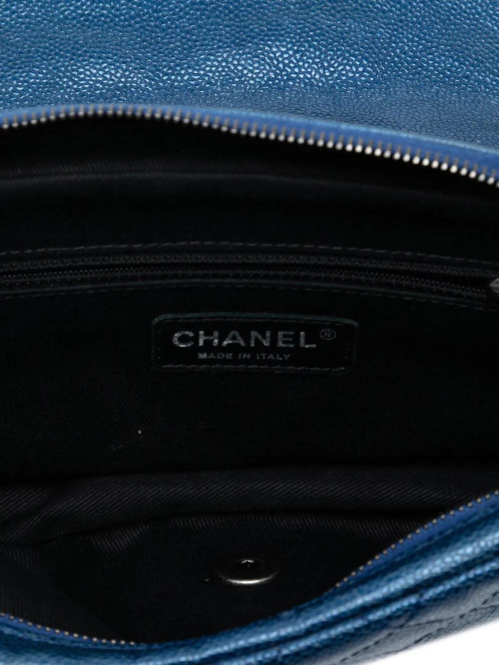 2012 Medium Quilted Iridescent Caviar Easy Flap shoulder bag