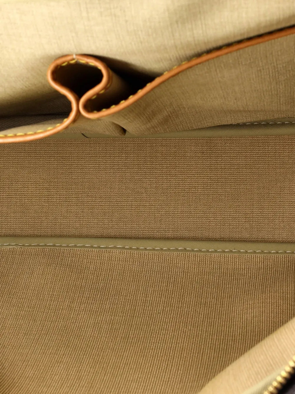 Reporter Bag Monogram Canvas GM crossbody bag