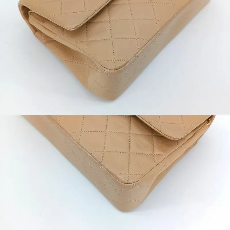 RA018 - CHANEL Vintage Beige Lambskin 25cm Classic Flap Bag