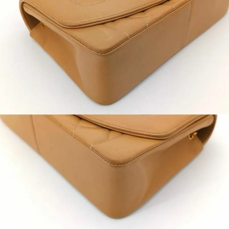 JS328 - CHANEL Vintage Beige Lambskin 25cm Diana Flap Bag