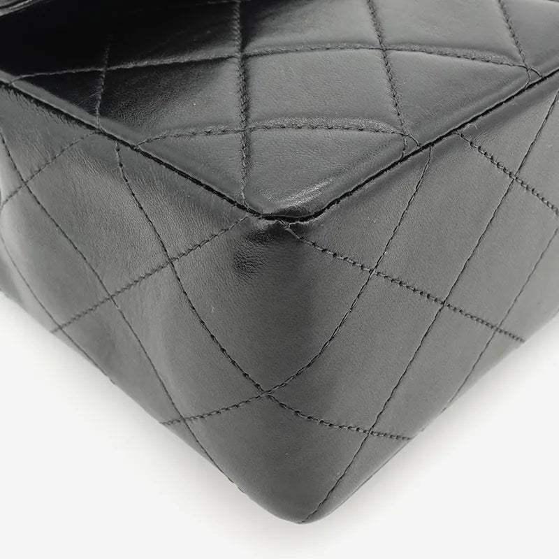 JQ455 - CHANEL Vintage Black Lambskin Shoulder Flap Bag
