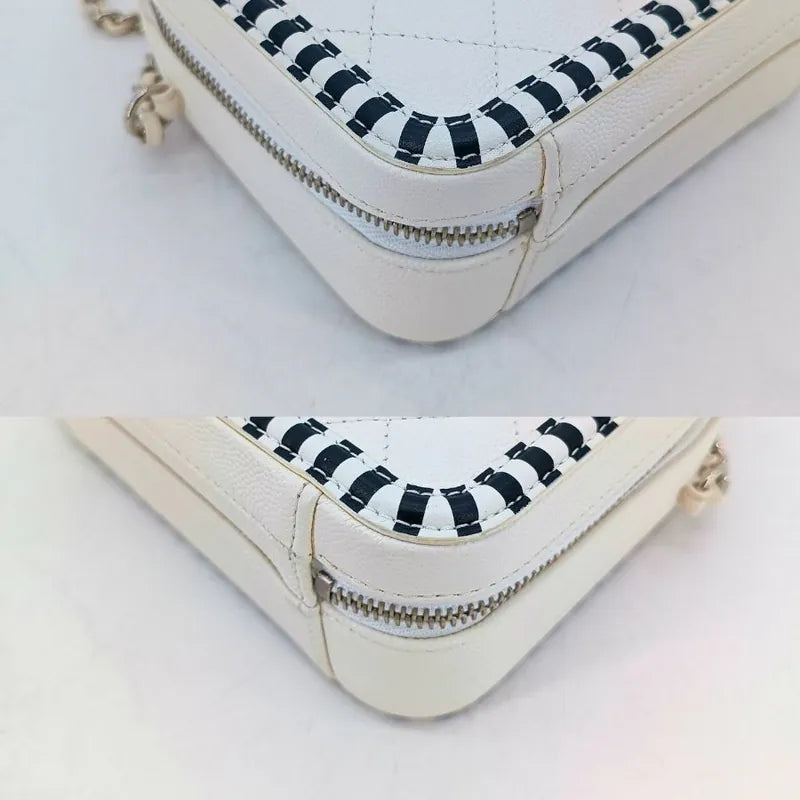 JAH168 - CHANEL Bicolor White/Black Caviar Leather Vanity Case Bag