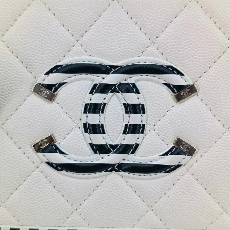 JAH168 - CHANEL Bicolor White/Black Caviar Leather Vanity Case Bag