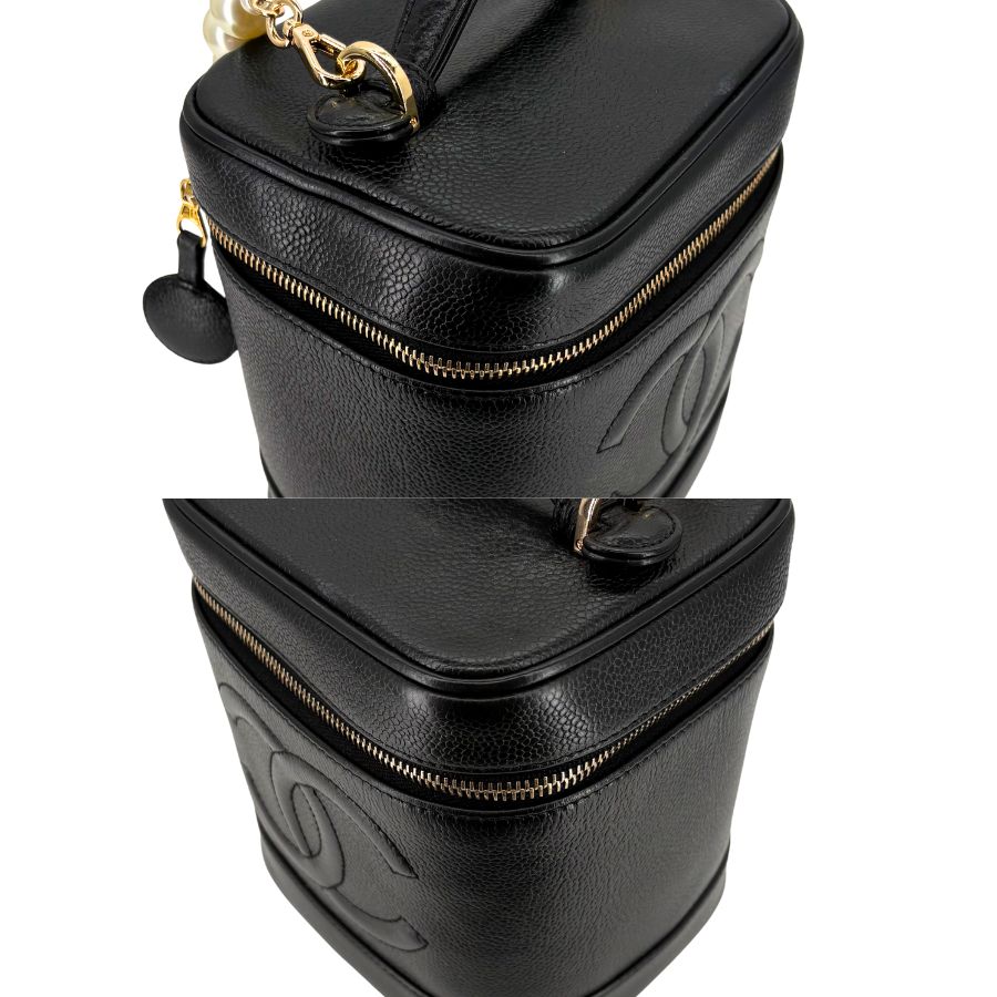 JT247 - CHANEL Vintage Black Vanity Case Bag