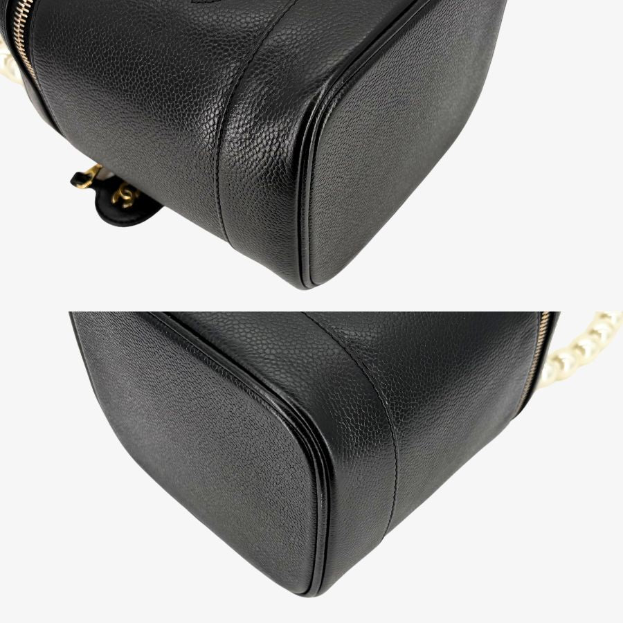 JT247 - CHANEL Vintage Black Vanity Case Bag