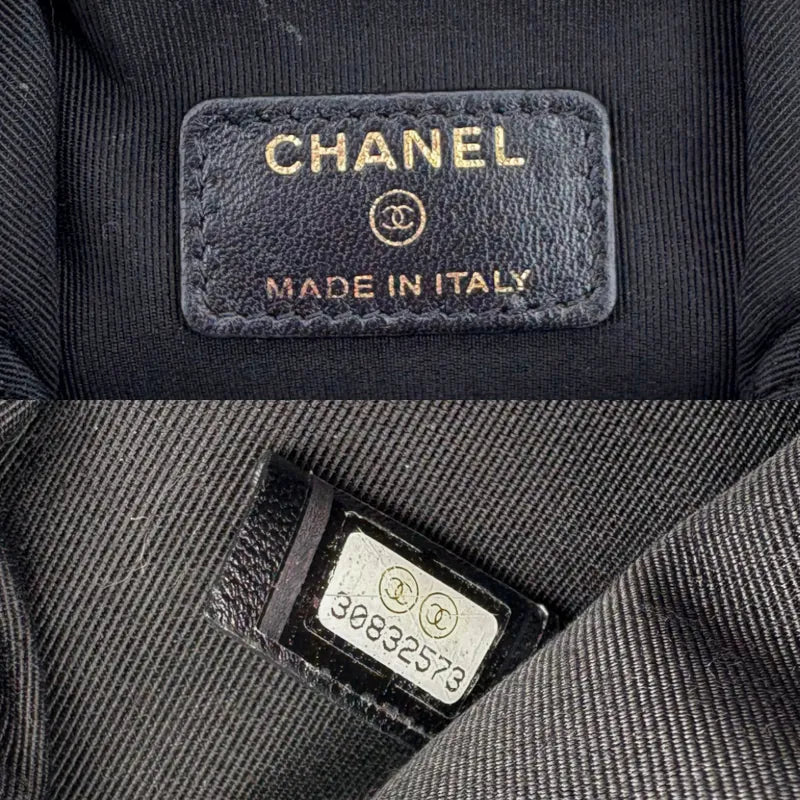 C611 - CHANEL Black Lambskin Chain Shoulder Bag