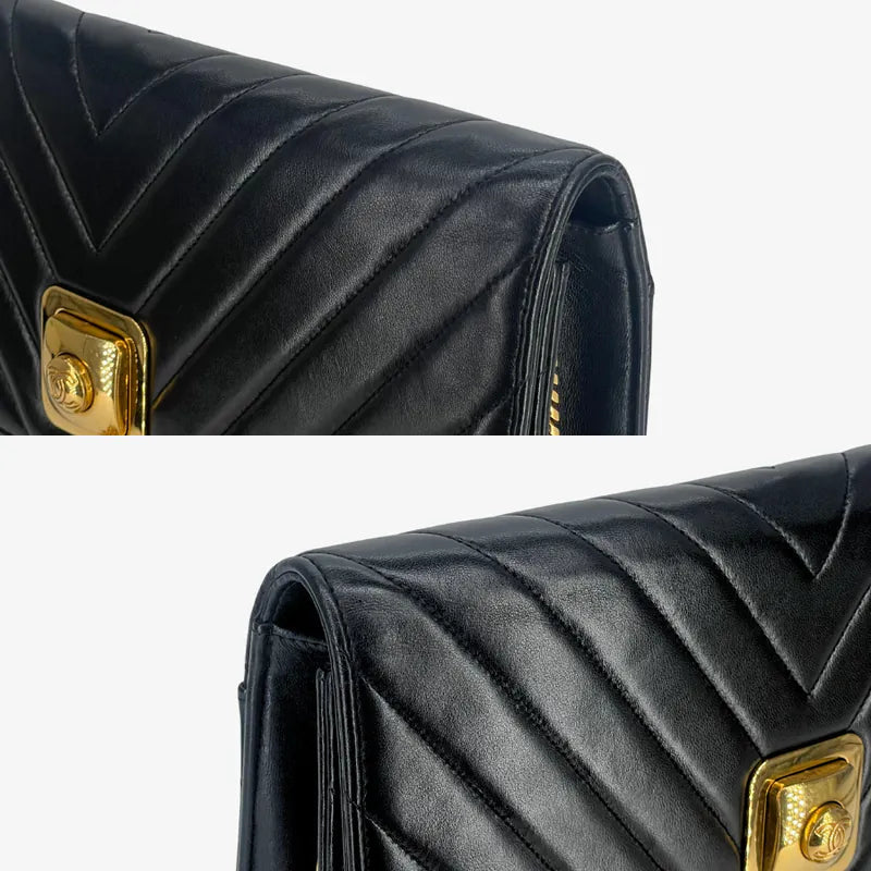RC469 - CHANEL Vintage Black Lambskin Chevron Push Lock Flap Bag