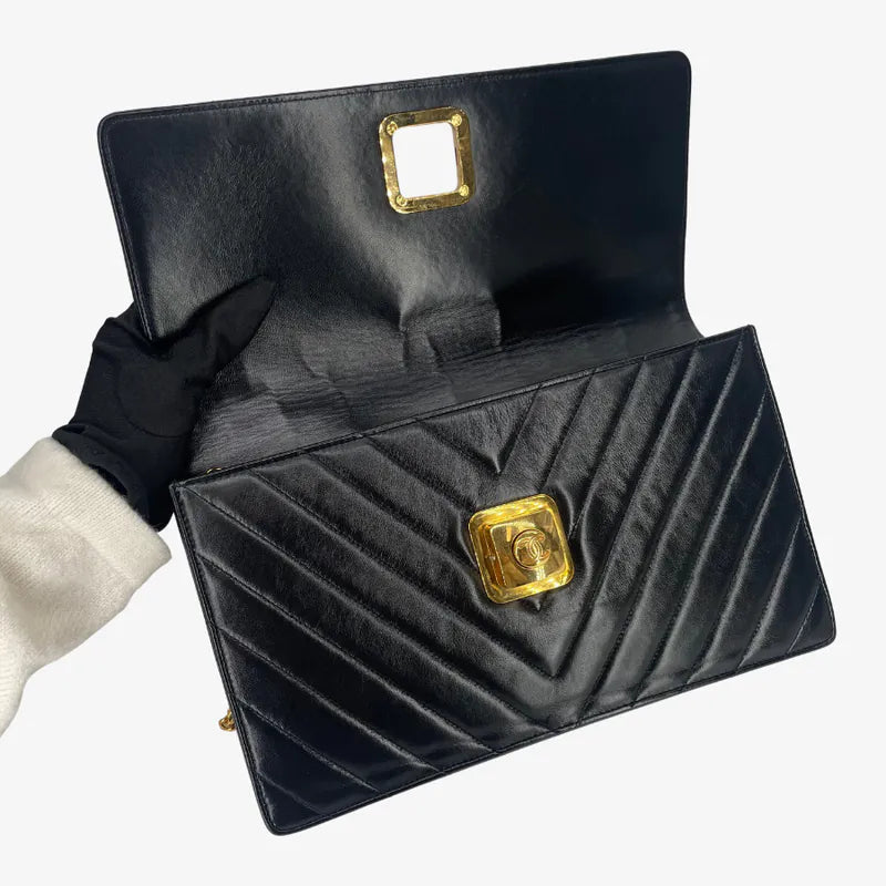 RC469 - CHANEL Vintage Black Lambskin Chevron Push Lock Flap Bag