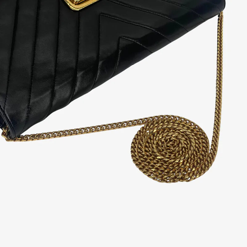 RC469 - CHANEL Vintage Black Lambskin Chevron Push Lock Flap Bag
