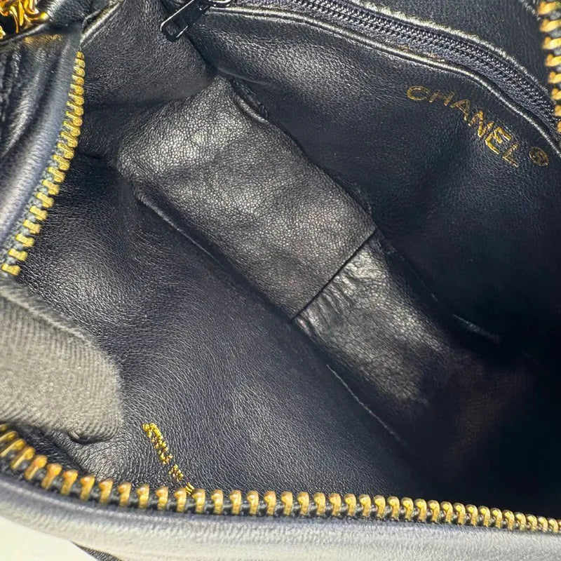 RG015 - CHANEL Vintage Black Lambskin Tassels Gold Chain Camera Bag