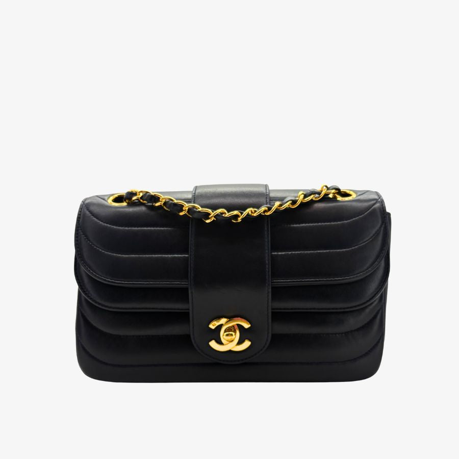 KA748 - CHANEL Vintage Navy Lambskin Horizontal Stripes Flap Bag