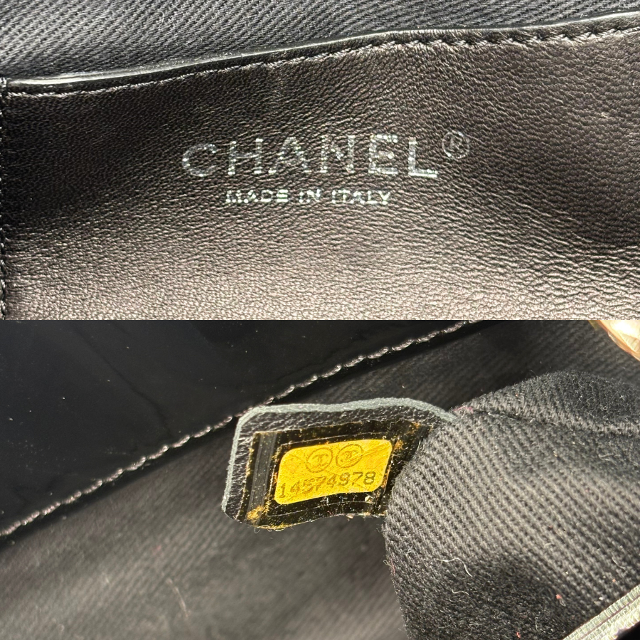 CS041 - CHANEL Vintage Black Mademoiselle Leather CC Charm Shoulder Bag