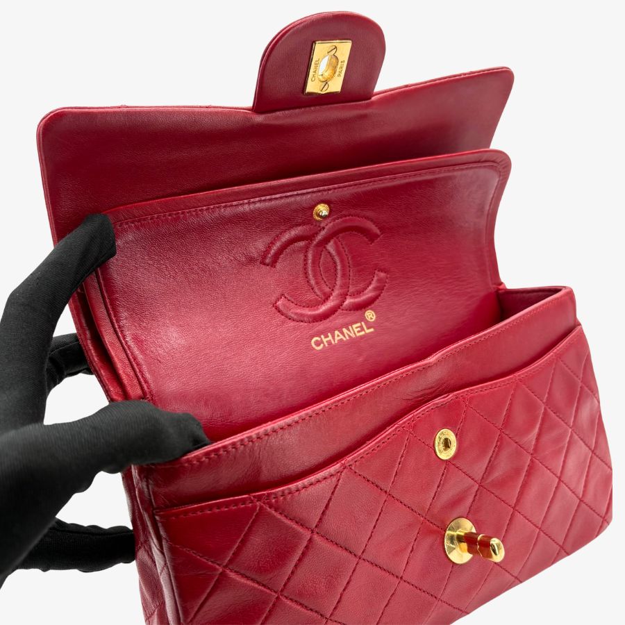 CS052 - CHANEL Vintage Red Lambskin 23cm Classic Flap Bag