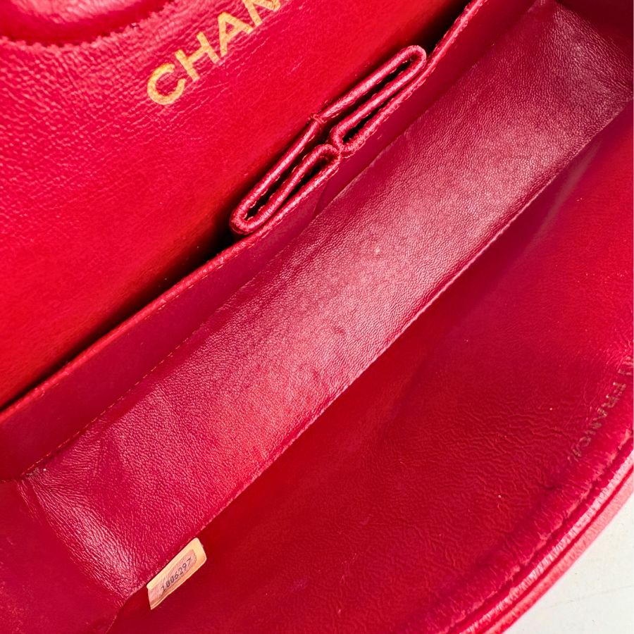 CS052 - CHANEL Vintage Red Lambskin 23cm Classic Flap Bag