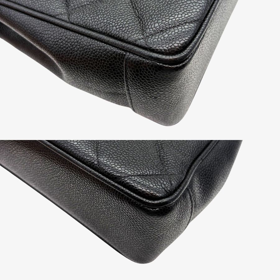 RG787 - CHANEL Vintage Black Caviar Leather Big CC Tote Bag