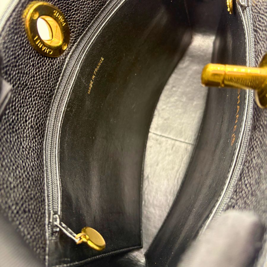 RG787 - CHANEL Vintage Black Caviar Leather Big CC Tote Bag