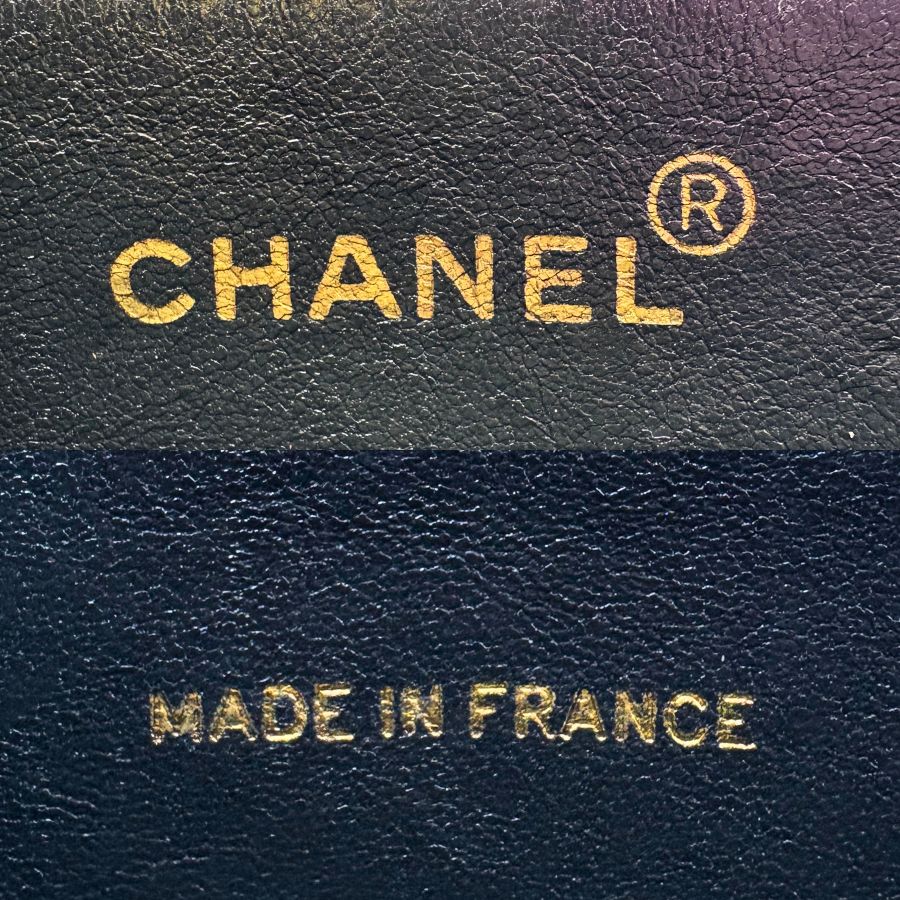 RG787 - CHANEL Vintage Black Caviar Leather Big CC Tote Bag