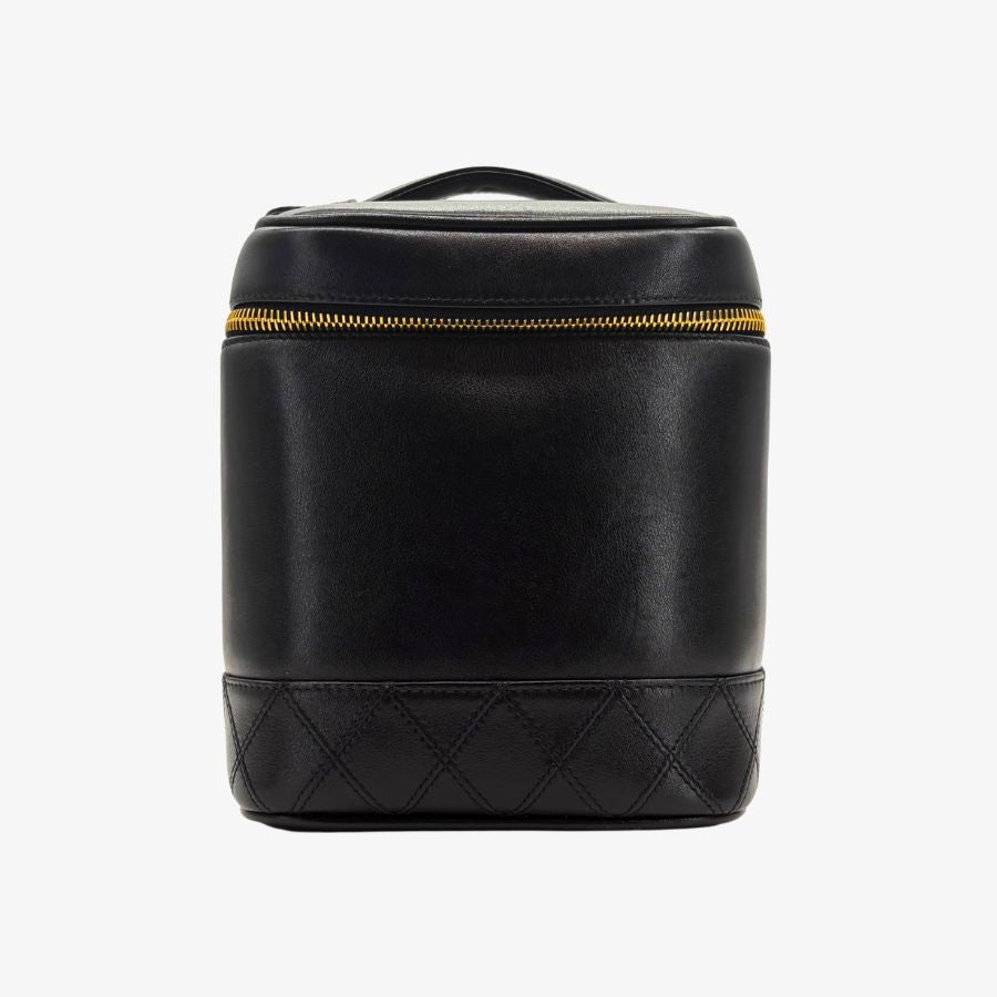 CS059 - CHANEL Vintage Black Lambskin Vanity Case Bag
