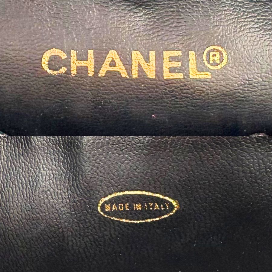 CS059 - CHANEL Vintage Black Lambskin Vanity Case Bag