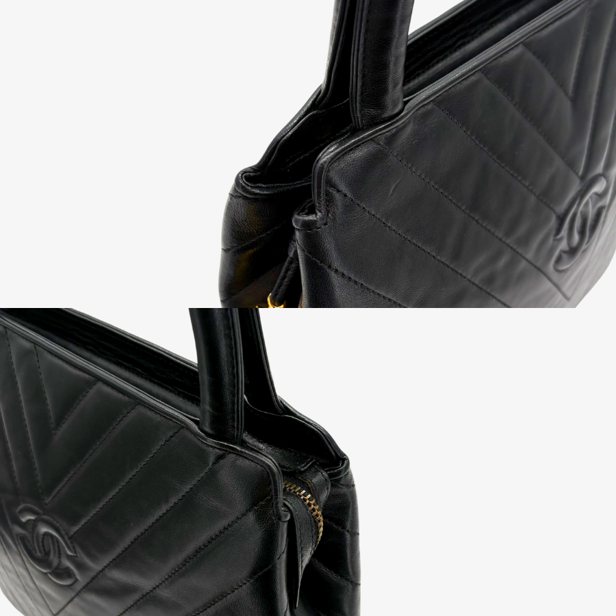 RG432 - CHANEL Vintage Black Lambskin Chevron Handbag