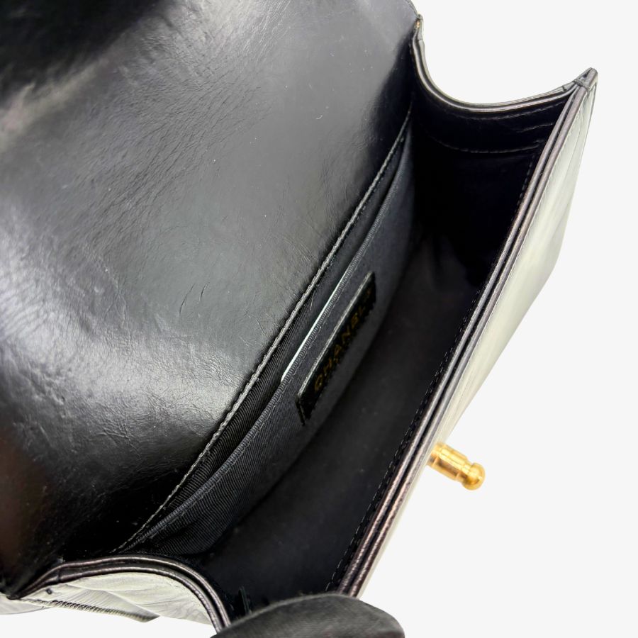 CS063 - CHANEL Boy Black Shearling Leather &amp; Calfskin 20cm Flap Bag