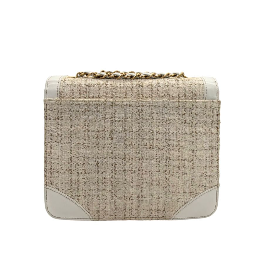 CS068 - CHANEL Vintage White/Beige Tweed Square Flap Bag