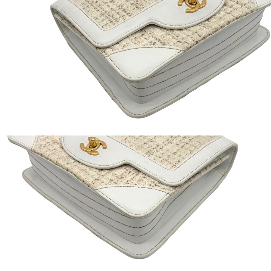 CS068 - CHANEL Vintage White/Beige Tweed Square Flap Bag