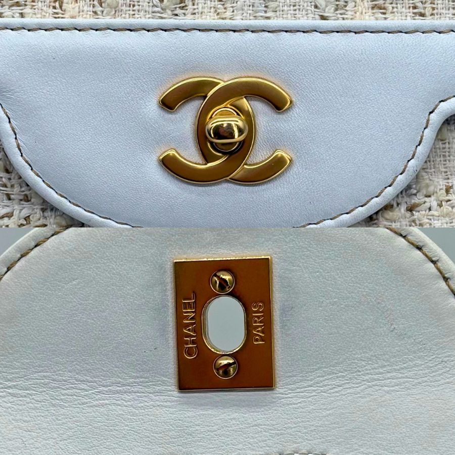 CS068 - CHANEL Vintage White/Beige Tweed Square Flap Bag
