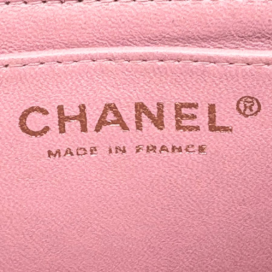 CS072 - CHANEL Vintage Pink Caviar Leather 17cm Mini Square Flap Bag