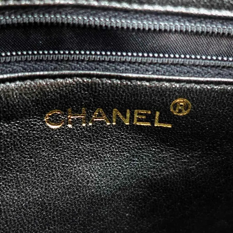 JR782 - CHANEL Vintage Orange Caviar Leather Quilted Camera Bag