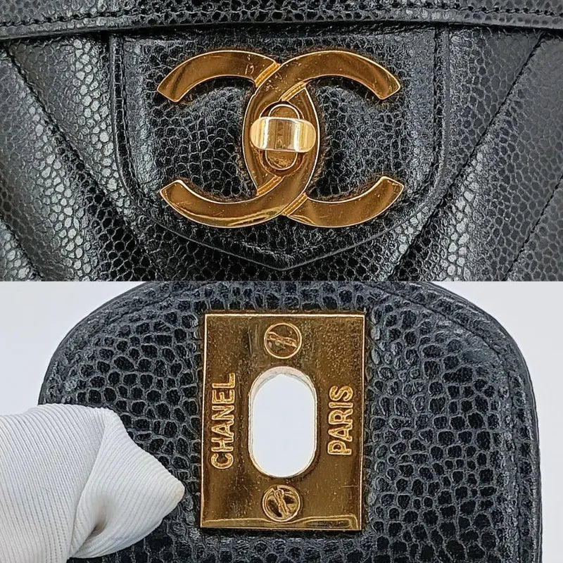 JR289 - CHANEL Vintage Black Caviar Leather Chevron Cosmetic Bag