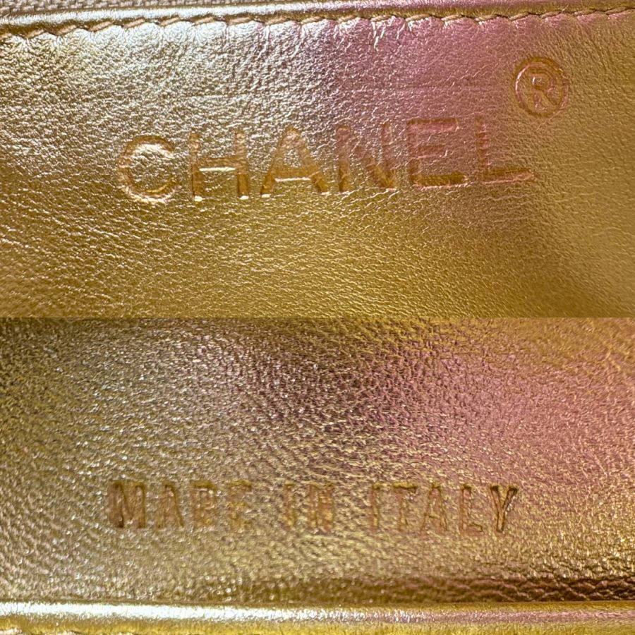 C647 - CHANEL Vintage Black/Gold Satin with Lambskin Camera Bag