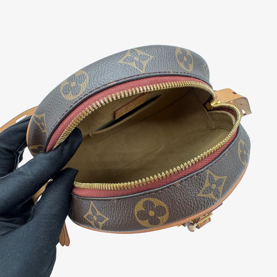 CS006 - LOUIS VUITTON Monogram Boite Chapeau Souple