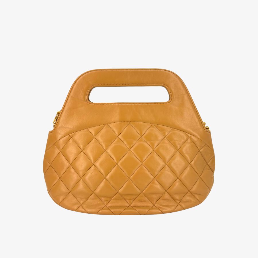 RG215 - CHANEL Vintage Beige Lambskin Hand Shoulder Bag