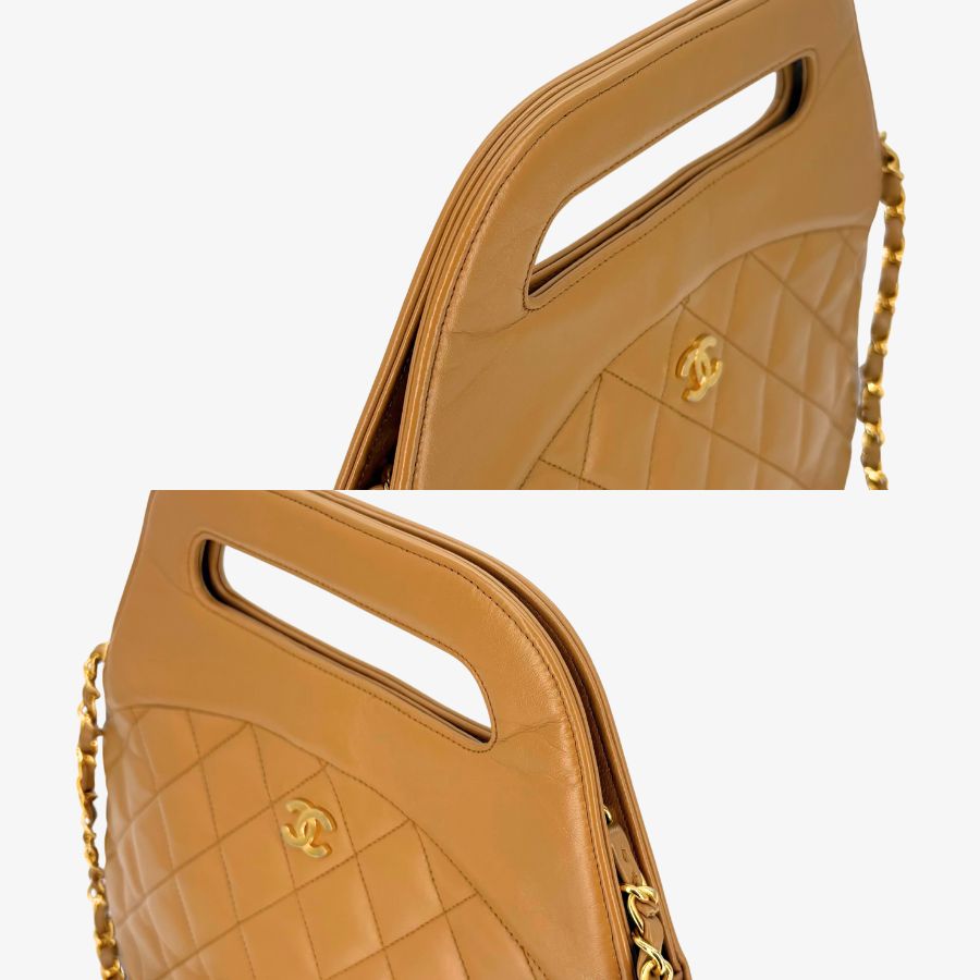 RG215 - CHANEL Vintage Beige Lambskin Hand Shoulder Bag