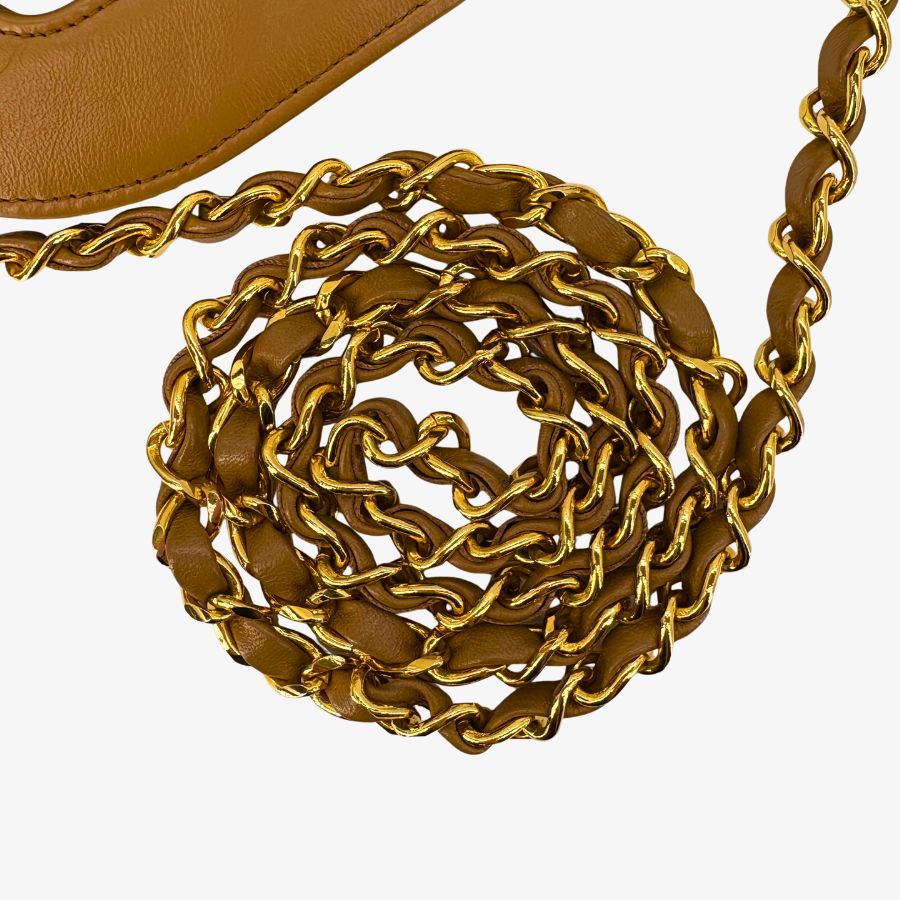 RG215 - CHANEL Vintage Beige Lambskin Hand Shoulder Bag