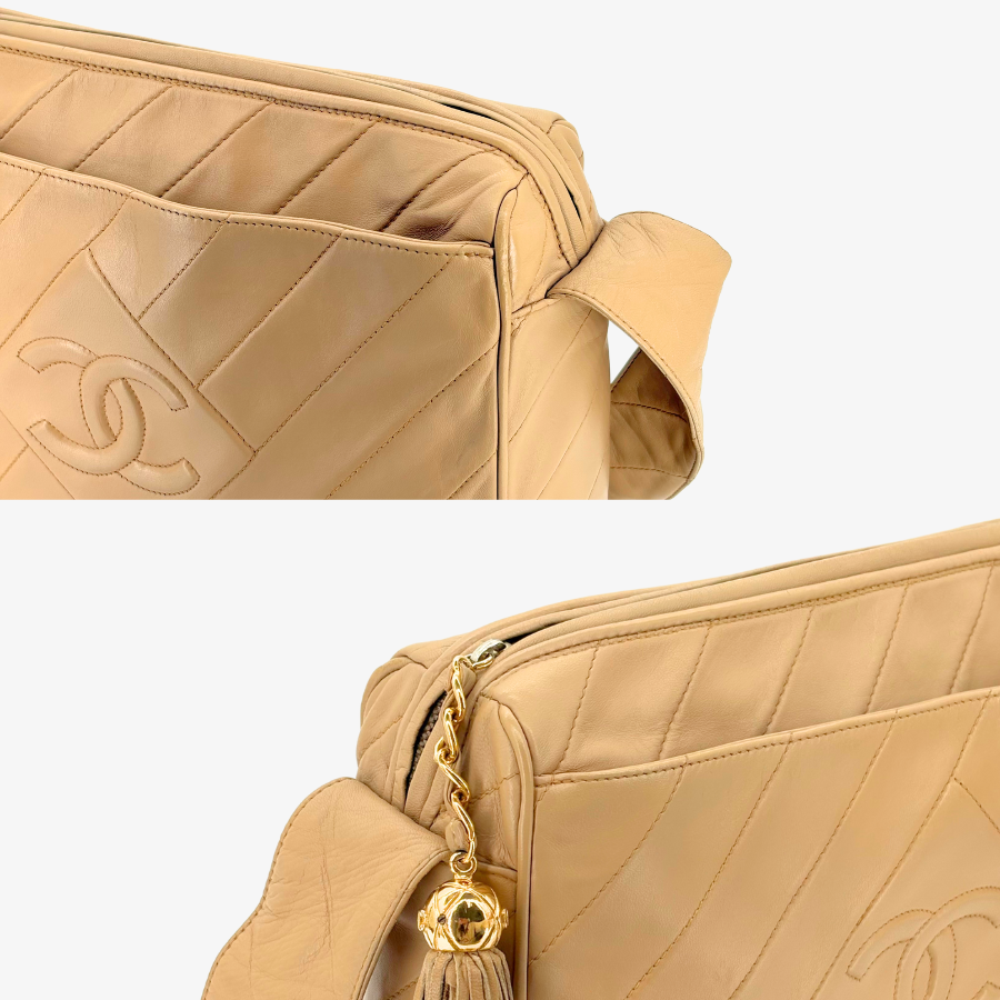 JZ752 - CHANEL Vintage Beige Lambskin Diagonal Stich CC Tassel Camera Bag