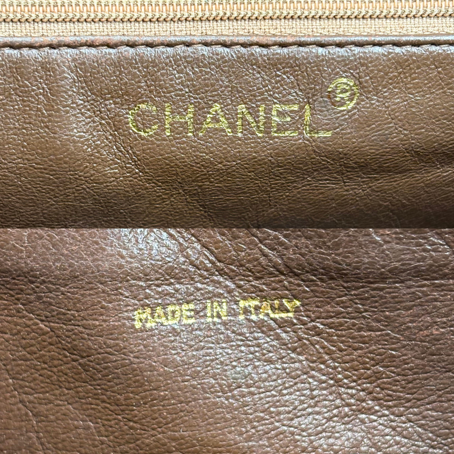 JZ752 - CHANEL Vintage Beige Lambskin Diagonal Stich CC Tassel Camera Bag