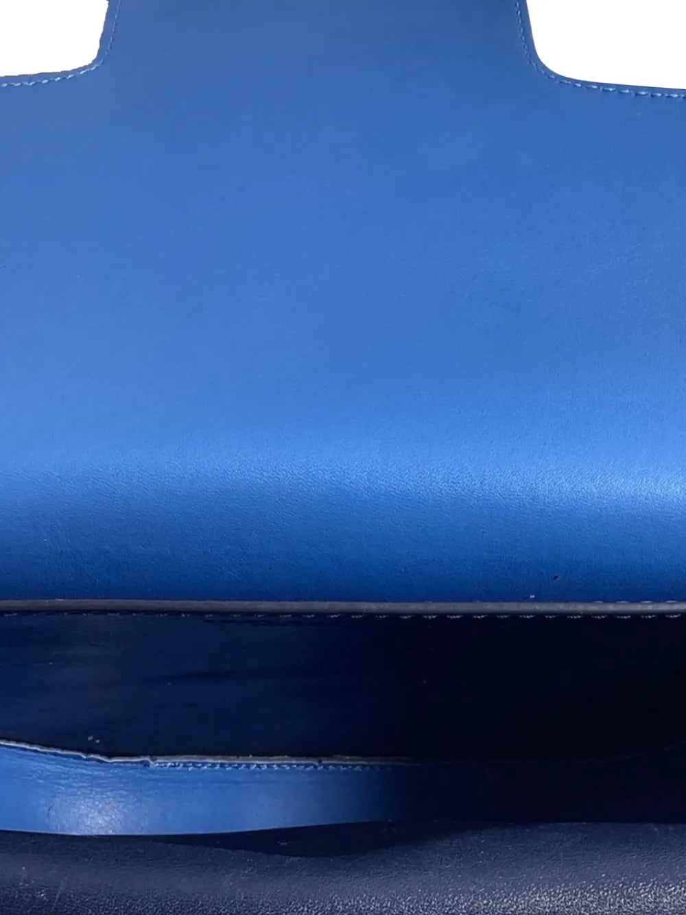 flap-top leather shoulder bag