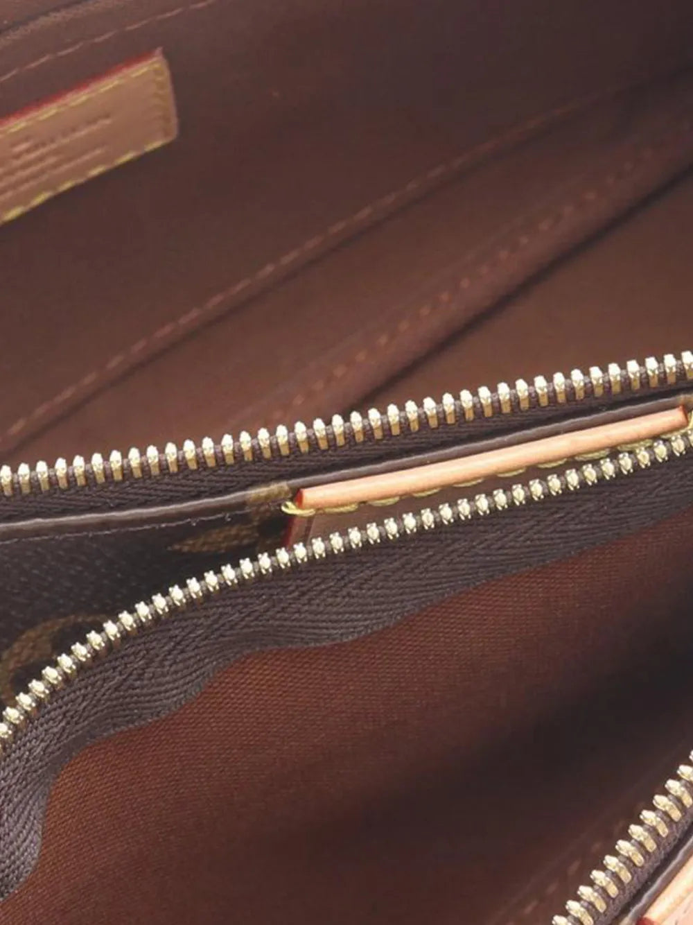 2021-2025 Monogram Multi Pochette Accessoires satchel
