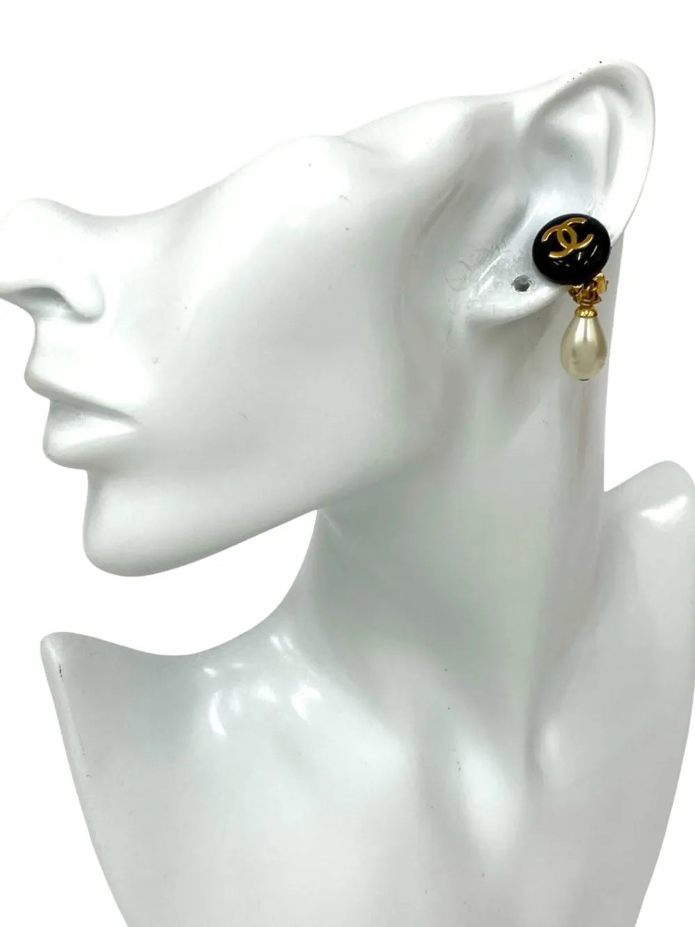 1996 CC Gold Plated Resin and Faux Pearl Drop Clip On Earrings costume earrings