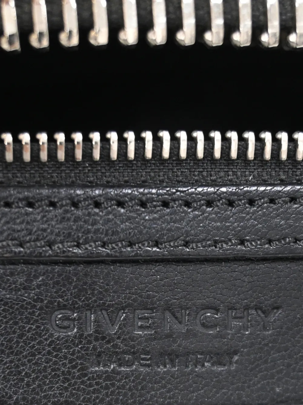 small Antigona leather handbag