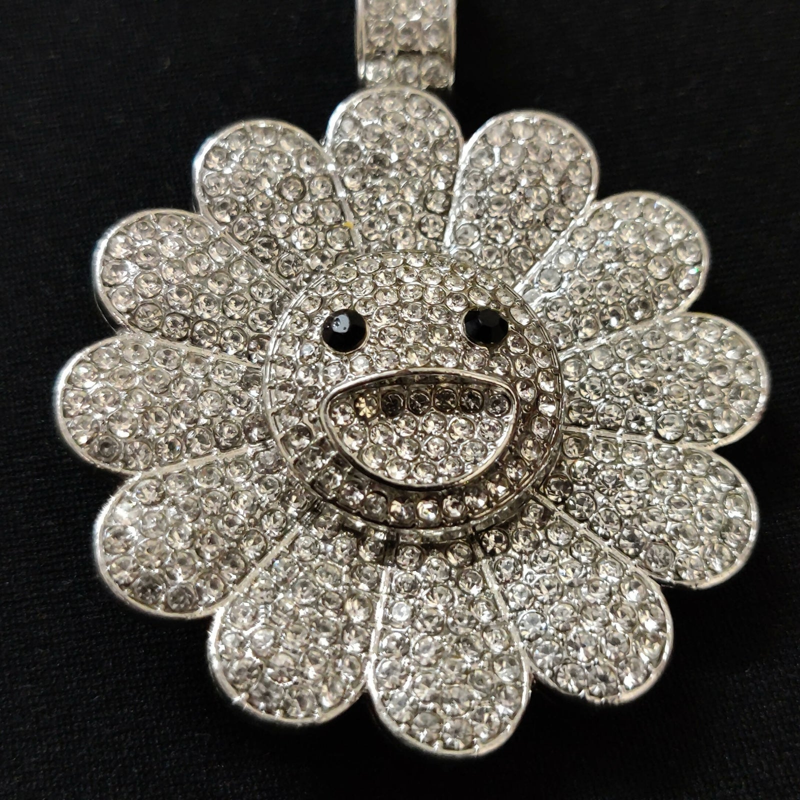 MURAKAMI FLOWER ICED OUT PENDANT (SILVER)