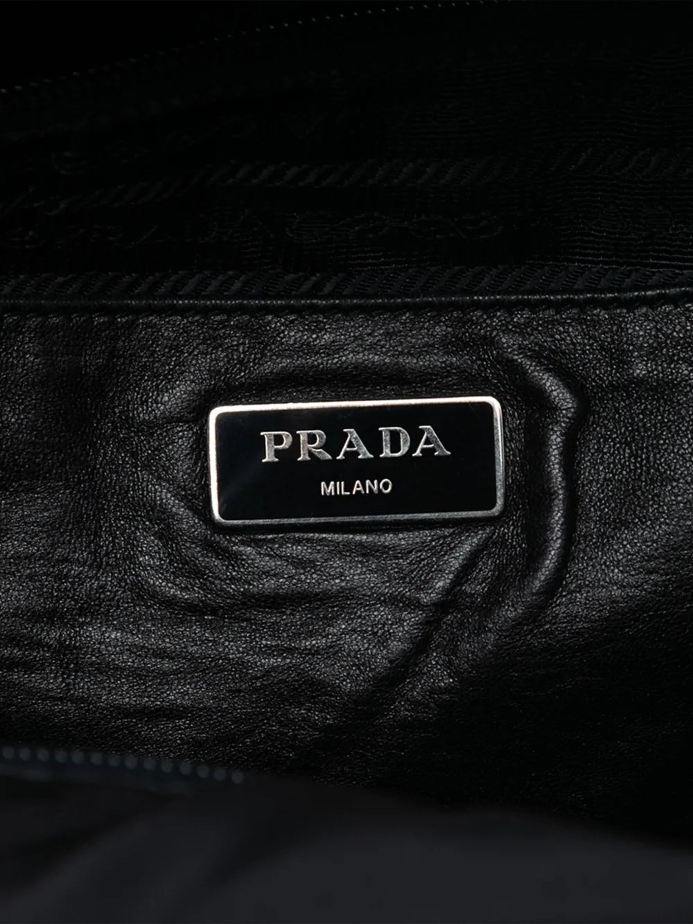 2013-2025 Vitello Trimmed Tessuto tote bag