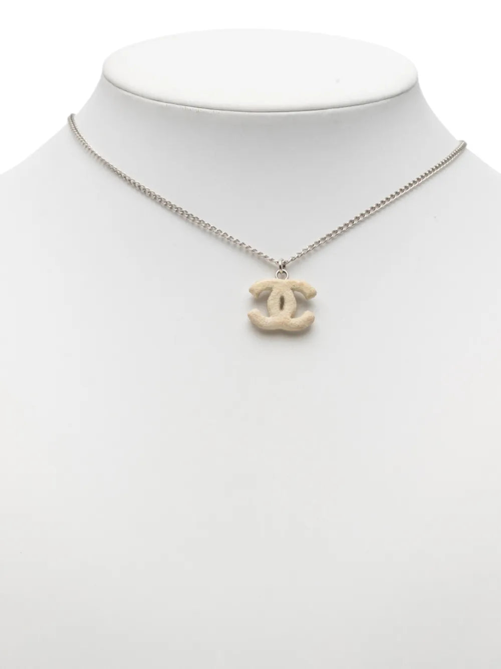 2003 Silver Plated Textured CC Pendant Necklace costume necklace