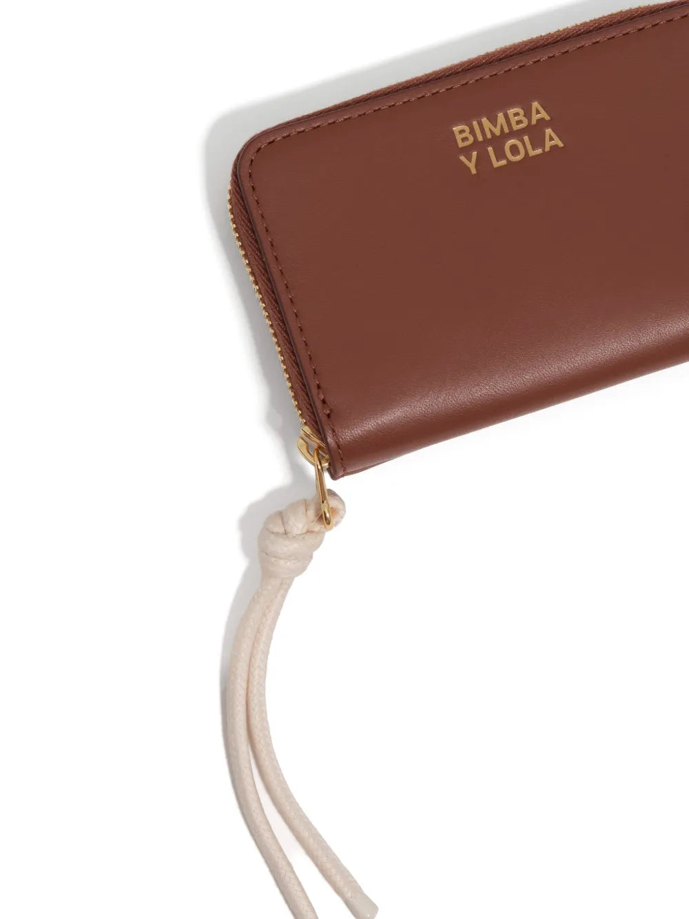 Wallnut small cow leather purse