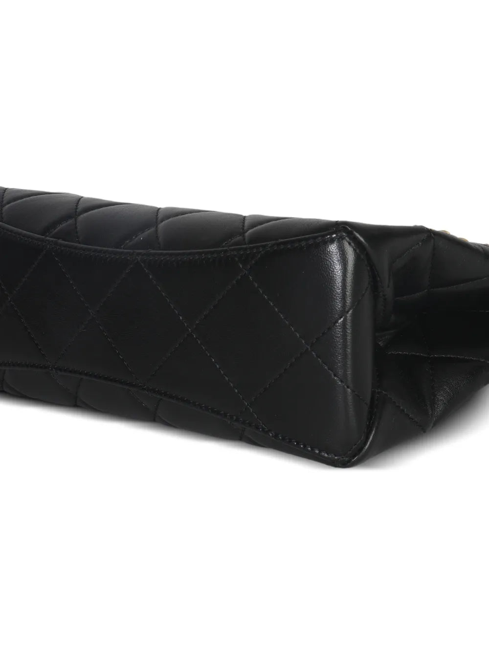 2021-2025 small CC Pearls Bar Handle Shopping quilted bag