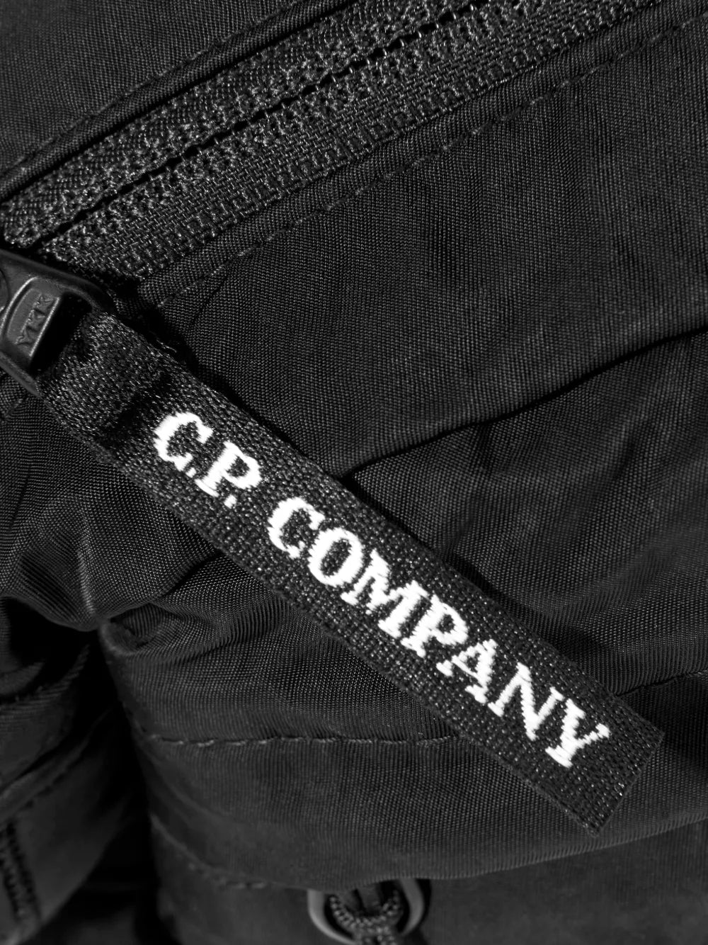 logo-plaque belt bag