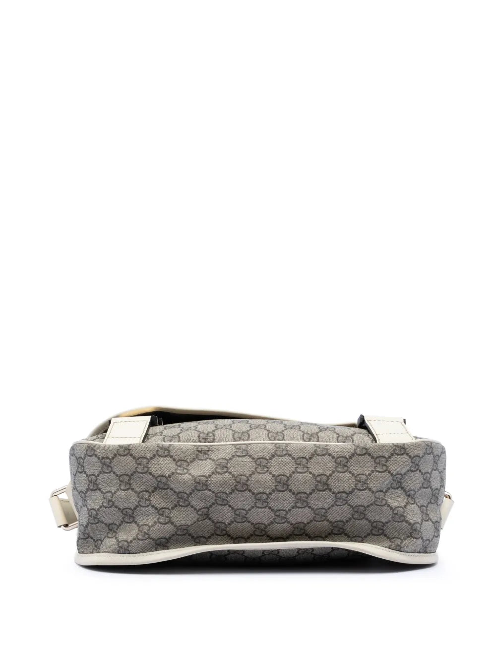 2016-2026 GG Supreme crossbody bag