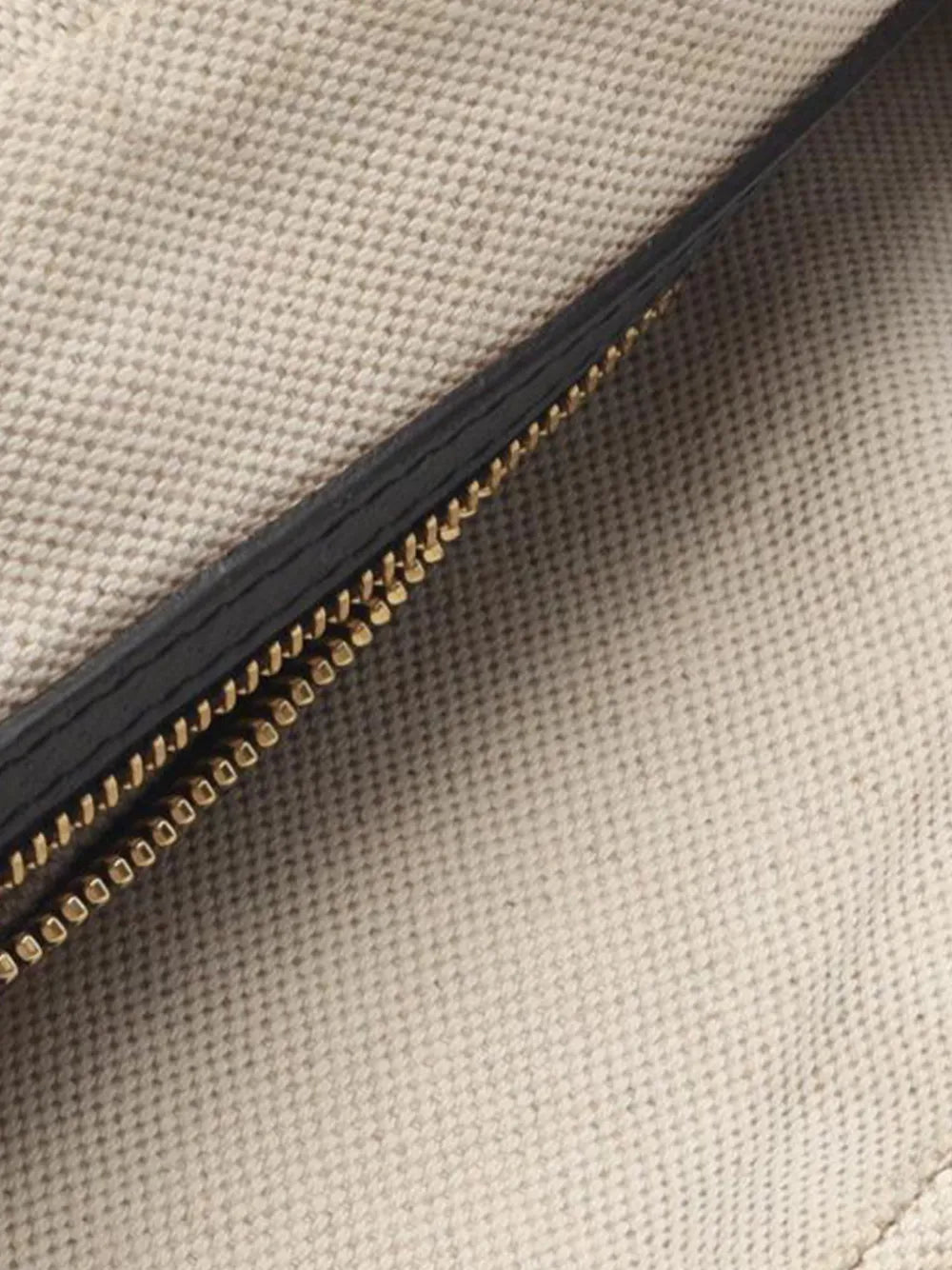 2016-2025 Flora crossbody bag